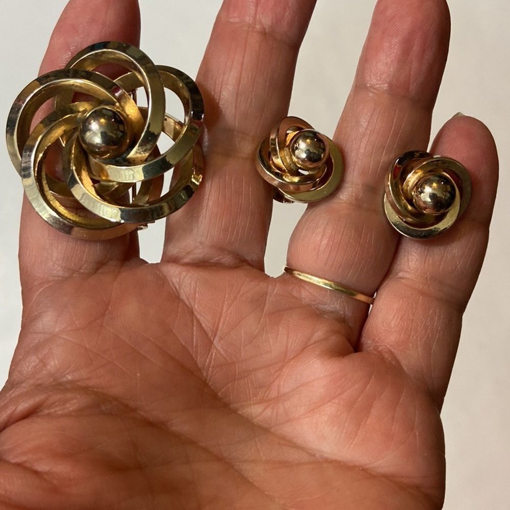 Vintage Set 3 Pc Brooch And Earring